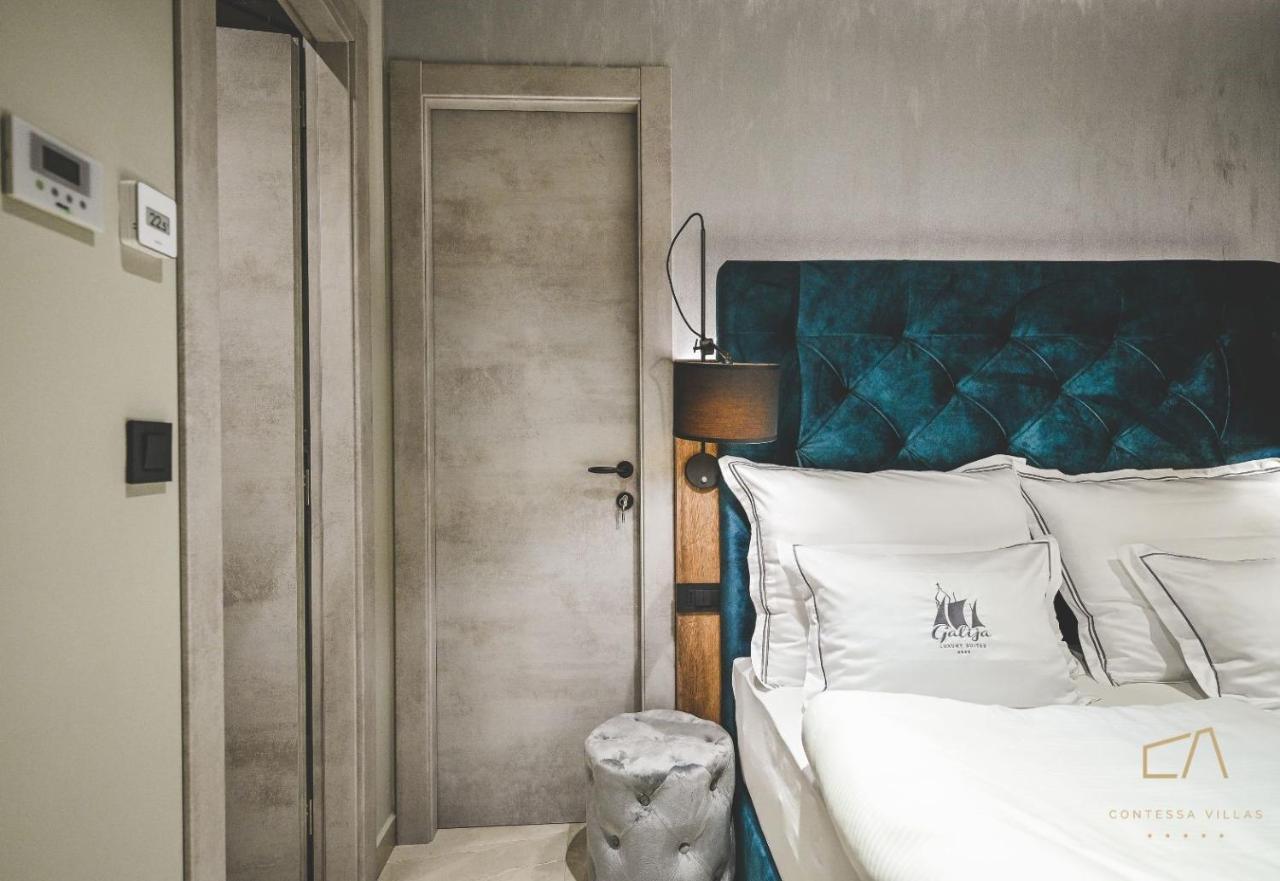 Galija Luxury Suites Krk Town Buitenkant foto